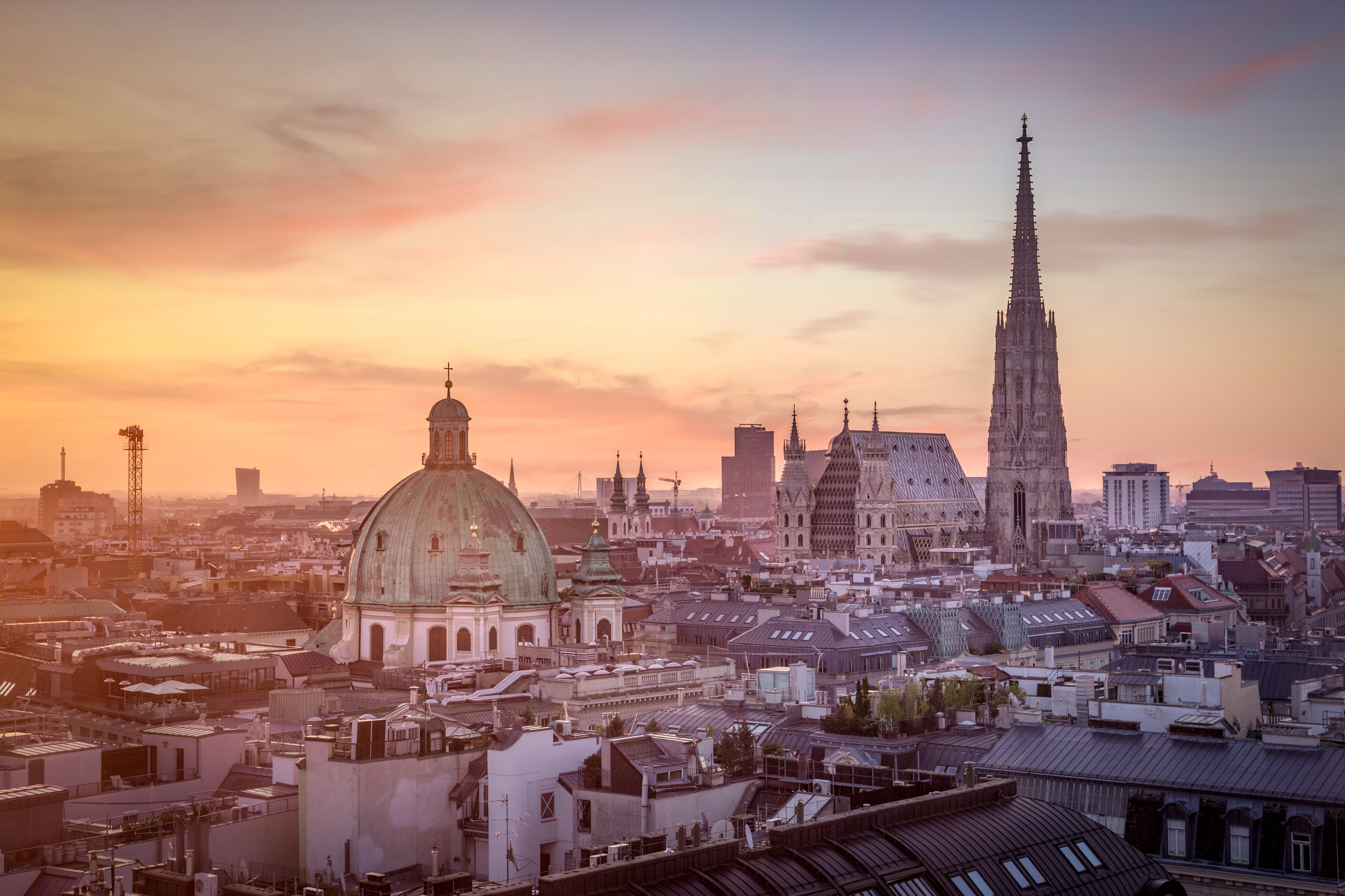 Ansicht der Stadt Wien in der Dämmerung