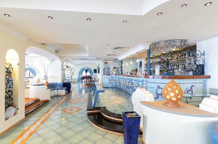 Wanderreise Ischia - Hotel Tritone Terme <div class="m-page-header__rating"><span class="m-page-header__rating--star"></span><span class="m-page-header__rating--star"></span><span class="m-page-header__rating--star"></span><span class="m-page-header__rating--star"></span></div>