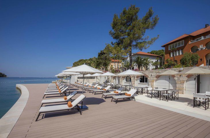 Boutique Hotel Alhambra <div class="m-page-header__rating"><span class="m-page-header__rating--star"></span><span class="m-page-header__rating--star"></span><span class="m-page-header__rating--star"></span><span class="m-page-header__rating--star"></span><span class="m-page-header__rating--star"></span></div>