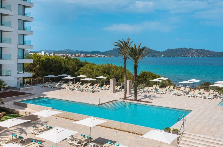 Iberostar Waves Cala Millor (adults only) <div class="m-page-header__rating"><span class="m-page-header__rating--star"></span><span class="m-page-header__rating--star"></span><span class="m-page-header__rating--star"></span><span class="m-page-header__rating--star"></span></div>