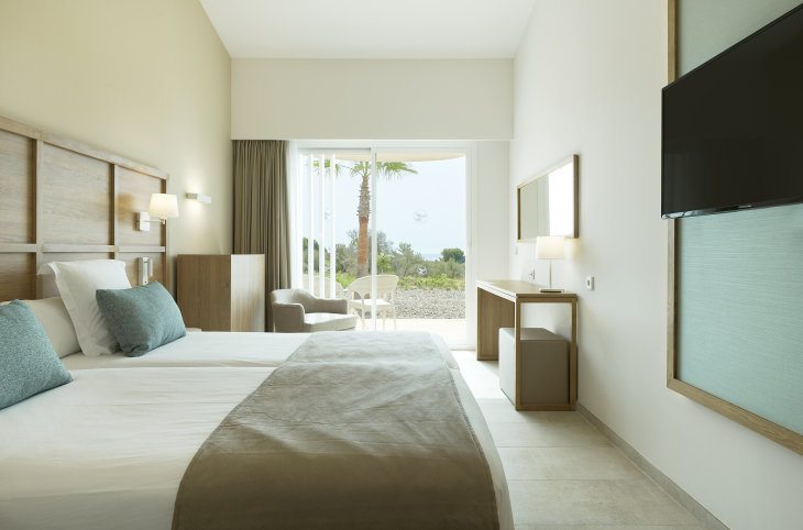 Iberostar Waves Cala Domingos <div class="m-page-header__rating"><span class="m-page-header__rating--star"></span><span class="m-page-header__rating--star"></span><span class="m-page-header__rating--star"></span><span class="m-page-header__rating--star"></span></div>