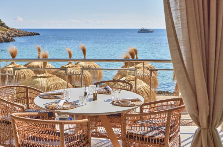 Universal Hotel Aquamarin <div class="m-page-header__rating"><span class="m-page-header__rating--star"></span><span class="m-page-header__rating--star"></span><span class="m-page-header__rating--star"></span><span class="m-page-header__rating--star"></span></div>