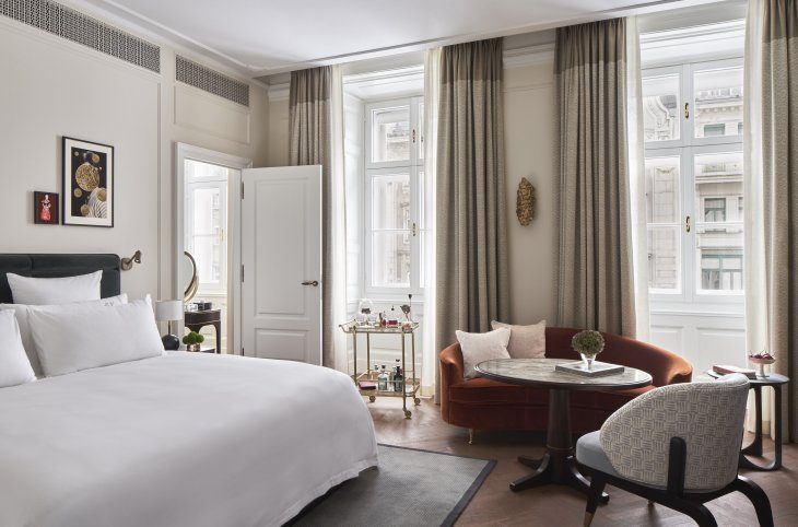 Rosewood Vienna <div class="m-page-header__rating"><span class="m-page-header__rating--star"></span><span class="m-page-header__rating--star"></span><span class="m-page-header__rating--star"></span><span class="m-page-header__rating--star"></span><span class="m-page-header__rating--star"></span></div>