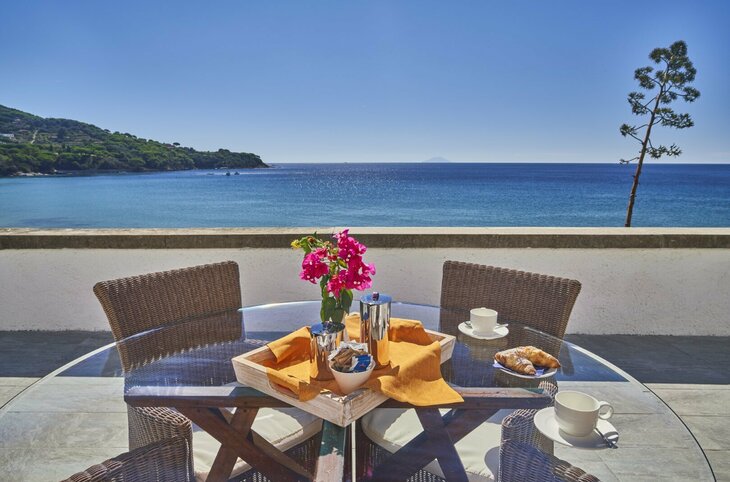 Antares <div class="m-page-header__rating"><span class="m-page-header__rating--star"></span><span class="m-page-header__rating--star"></span><span class="m-page-header__rating--star"></span></div>