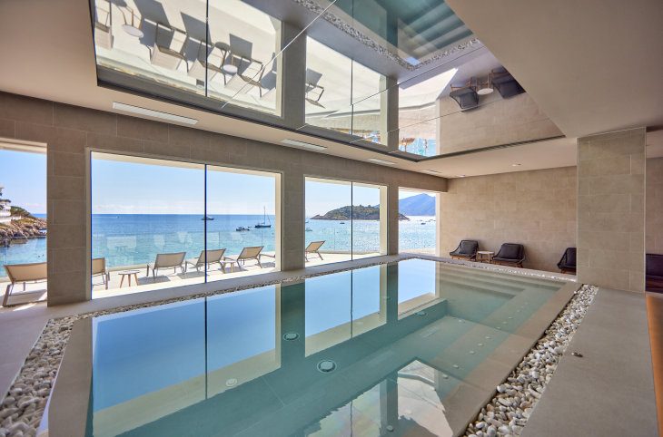 Universal Hotel Aquamarin <div class="m-page-header__rating"><span class="m-page-header__rating--star"></span><span class="m-page-header__rating--star"></span><span class="m-page-header__rating--star"></span><span class="m-page-header__rating--star"></span></div>