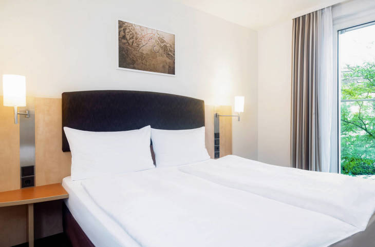 IntercityHotel Wien <div class="m-page-header__rating"></div>