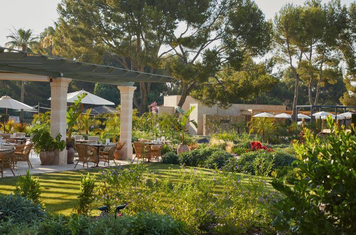 St. Regis Mardavall <div class="m-page-header__rating"><span class="m-page-header__rating--star"></span><span class="m-page-header__rating--star"></span><span class="m-page-header__rating--star"></span><span class="m-page-header__rating--star"></span><span class="m-page-header__rating--star"></span></div>