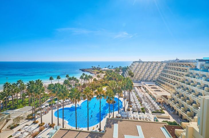 Hipotels Mediterraneo (adults only) <div class="m-page-header__rating"><span class="m-page-header__rating--star"></span><span class="m-page-header__rating--star"></span><span class="m-page-header__rating--star"></span><span class="m-page-header__rating--star"></span></div>