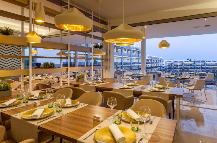 Zafiro Palace Alcudia <div class="m-page-header__rating"><span class="m-page-header__rating--star"></span><span class="m-page-header__rating--star"></span><span class="m-page-header__rating--star"></span><span class="m-page-header__rating--star"></span><span class="m-page-header__rating--star"></span></div>