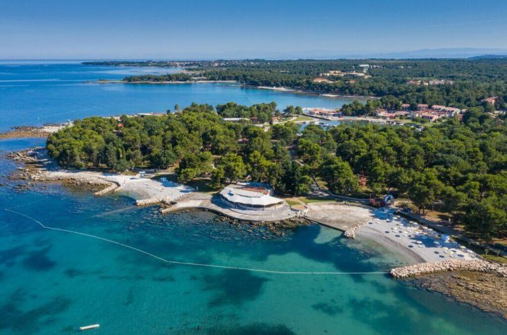 Istrian Villas Plava Laguna <div class="m-page-header__rating"><span class="m-page-header__rating--star"></span><span class="m-page-header__rating--star"></span><span class="m-page-header__rating--star"></span><span class="m-page-header__rating--star"></span></div>