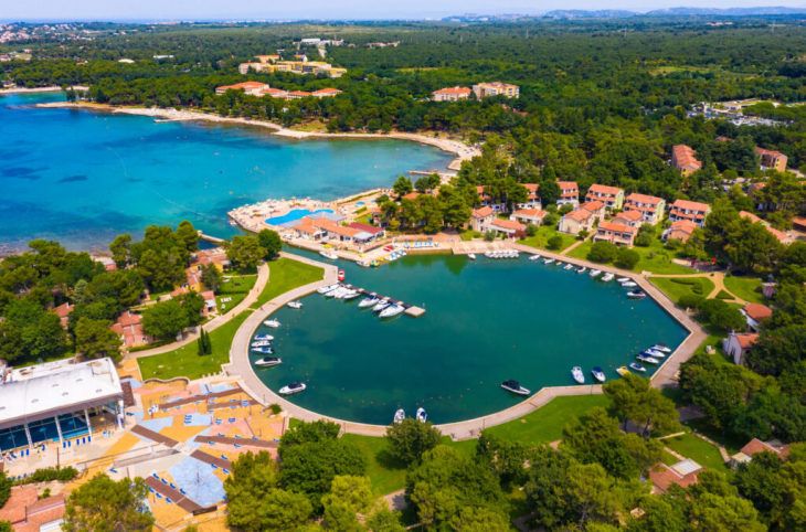 Istrian Villas Plava Laguna <div class="m-page-header__rating"><span class="m-page-header__rating--star"></span><span class="m-page-header__rating--star"></span><span class="m-page-header__rating--star"></span><span class="m-page-header__rating--star"></span></div>