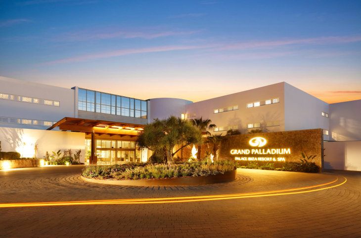 Grand Palladium Select Palace Ibiza <div class="m-page-header__rating"><span class="m-page-header__rating--star"></span><span class="m-page-header__rating--star"></span><span class="m-page-header__rating--star"></span><span class="m-page-header__rating--star"></span><span class="m-page-header__rating--star"></span></div>