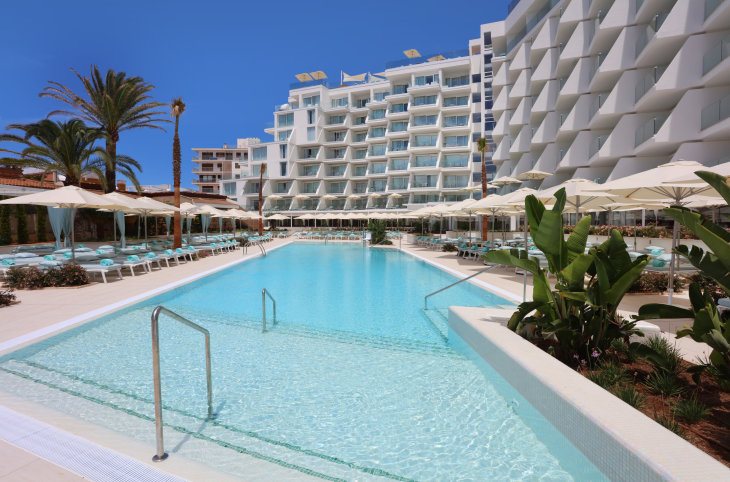 Iberostar Selection Playa de Palma <div class="m-page-header__rating"><span class="m-page-header__rating--star"></span><span class="m-page-header__rating--star"></span><span class="m-page-header__rating--star"></span><span class="m-page-header__rating--star"></span><span class="m-page-header__rating--star"></span></div>