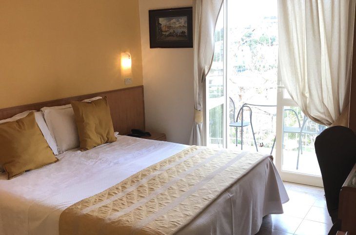 Villa Fernanda <div class="m-page-header__rating"><span class="m-page-header__rating--star"></span><span class="m-page-header__rating--star"></span><span class="m-page-header__rating--star"></span></div>