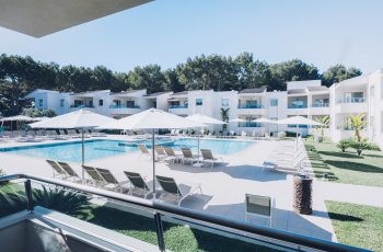 Family Suite Poolblick
