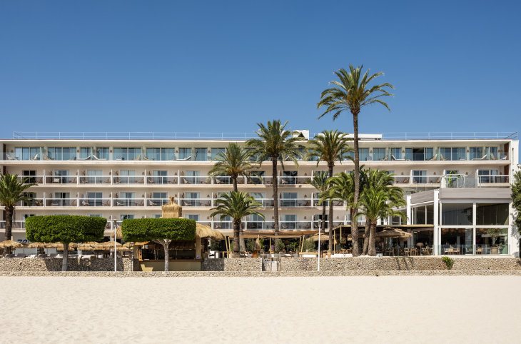 Zel Mallorca <div class="m-page-header__rating"><span class="m-page-header__rating--star"></span><span class="m-page-header__rating--star"></span><span class="m-page-header__rating--star"></span><span class="m-page-header__rating--star"></span></div>