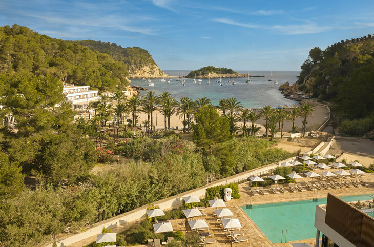 The Club Cala San Miguel Hotel (adults only), Curio Collection by Hilton <div class="m-page-header__rating"><span class="m-page-header__rating--star"></span><span class="m-page-header__rating--star"></span><span class="m-page-header__rating--star"></span><span class="m-page-header__rating--star"></span><span class="m-page-header__rating--star"></span></div>