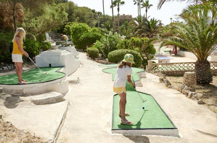 Iberostar Waves Cala Domingos <div class="m-page-header__rating"><span class="m-page-header__rating--star"></span><span class="m-page-header__rating--star"></span><span class="m-page-header__rating--star"></span><span class="m-page-header__rating--star"></span></div>
