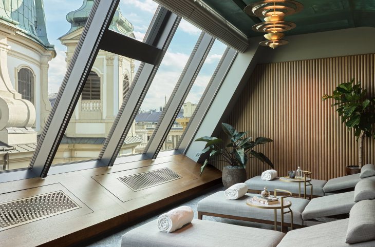 Rosewood Vienna <div class="m-page-header__rating"><span class="m-page-header__rating--star"></span><span class="m-page-header__rating--star"></span><span class="m-page-header__rating--star"></span><span class="m-page-header__rating--star"></span><span class="m-page-header__rating--star"></span></div>