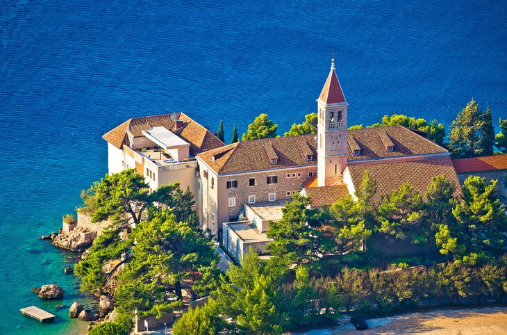 Bluesun Holiday Village Bonaca <div class="m-page-header__rating"><span class="m-page-header__rating--star"></span><span class="m-page-header__rating--star"></span><span class="m-page-header__rating--star"></span><span class="m-page-header__rating--star"></span></div>