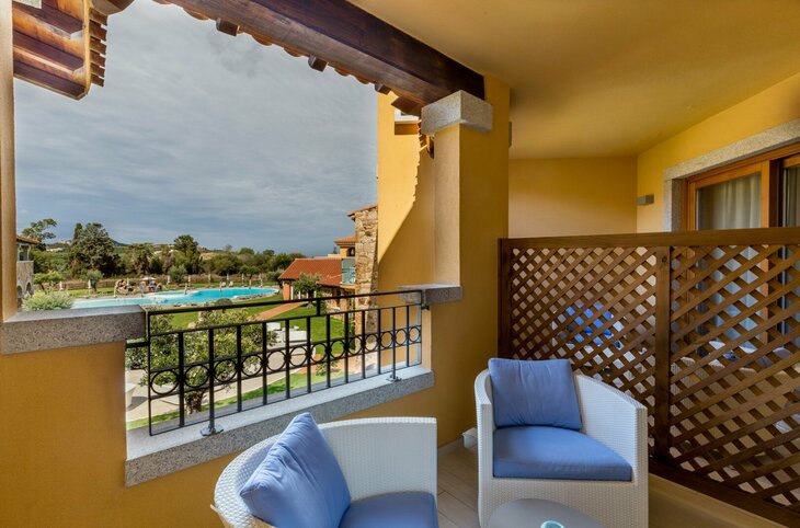 Marana <div class="m-page-header__rating"><span class="m-page-header__rating--star"></span><span class="m-page-header__rating--star"></span><span class="m-page-header__rating--star"></span><span class="m-page-header__rating--star"></span></div>