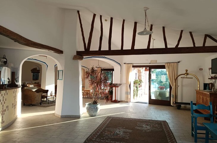 Nuraghe Arvu <div class="m-page-header__rating"><span class="m-page-header__rating--star"></span><span class="m-page-header__rating--star"></span><span class="m-page-header__rating--star"></span><span class="m-page-header__rating--star"></span></div>