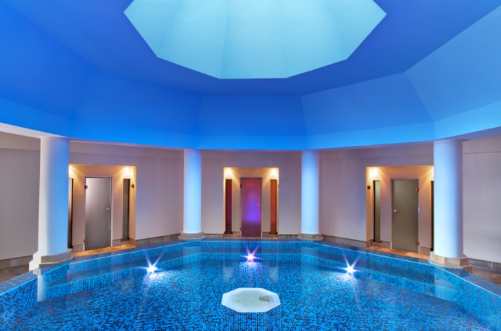 St. Regis Mardavall <div class="m-page-header__rating"><span class="m-page-header__rating--star"></span><span class="m-page-header__rating--star"></span><span class="m-page-header__rating--star"></span><span class="m-page-header__rating--star"></span><span class="m-page-header__rating--star"></span></div>