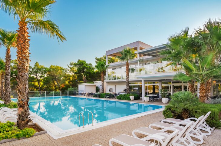 Gava Waterman Milna Resort <div class="m-page-header__rating"><span class="m-page-header__rating--star"></span><span class="m-page-header__rating--star"></span><span class="m-page-header__rating--star"></span><span class="m-page-header__rating--star"></span></div>