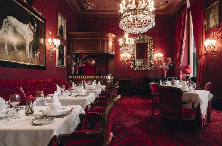 Hotel Sacher Wien <div class="m-page-header__rating"><span class="m-page-header__rating--star"></span><span class="m-page-header__rating--star"></span><span class="m-page-header__rating--star"></span><span class="m-page-header__rating--star"></span><span class="m-page-header__rating--star"></span><span class="m-page-header__rating--s ">s</span></div>