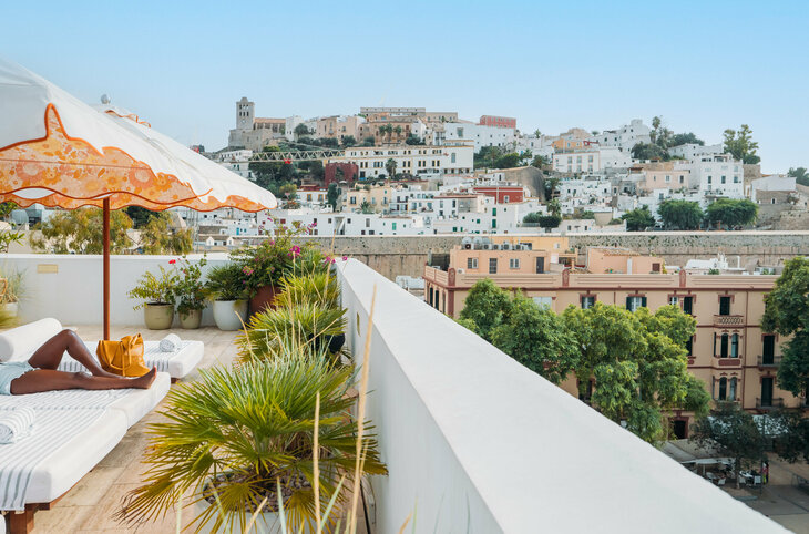 The Standard Ibiza <div class="m-page-header__rating"><span class="m-page-header__rating--star"></span><span class="m-page-header__rating--star"></span><span class="m-page-header__rating--star"></span><span class="m-page-header__rating--star"></span></div>