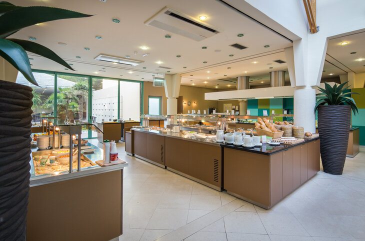 BRETANIDE Sport & Wellness Resort <div class="m-page-header__rating"><span class="m-page-header__rating--star"></span><span class="m-page-header__rating--star"></span><span class="m-page-header__rating--star"></span><span class="m-page-header__rating--star"></span></div>