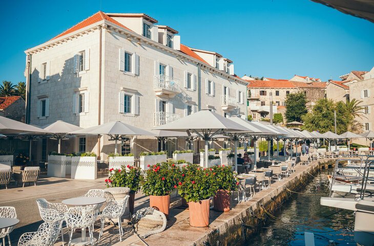 Hotel Lemongarden <div class="m-page-header__rating"><span class="m-page-header__rating--star"></span><span class="m-page-header__rating--star"></span><span class="m-page-header__rating--star"></span><span class="m-page-header__rating--star"></span><span class="m-page-header__rating--star"></span></div>