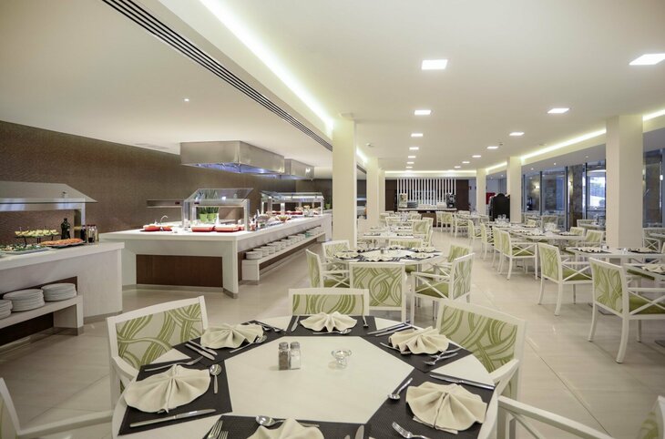 La Pergola Aparthotel <div class="m-page-header__rating"><span class="m-page-header__rating--star"></span><span class="m-page-header__rating--star"></span><span class="m-page-header__rating--star"></span><span class="m-page-header__rating--star"></span></div>