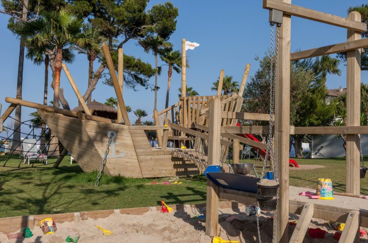 Playa Esperanza Resort <div class="m-page-header__rating"><span class="m-page-header__rating--star"></span><span class="m-page-header__rating--star"></span><span class="m-page-header__rating--star"></span><span class="m-page-header__rating--star"></span></div>