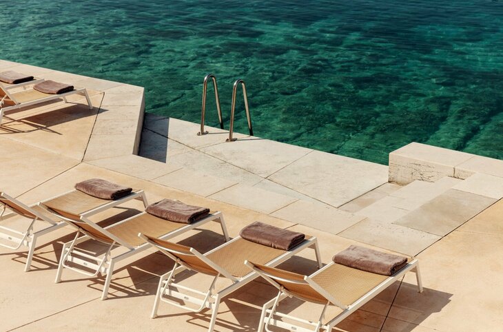 Hotel Bellevue <div class="m-page-header__rating"><span class="m-page-header__rating--star"></span><span class="m-page-header__rating--star"></span><span class="m-page-header__rating--star"></span><span class="m-page-header__rating--star"></span><span class="m-page-header__rating--star"></span></div>