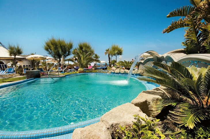 Wanderreise Ischia - Hotel Tritone Terme <div class="m-page-header__rating"><span class="m-page-header__rating--star"></span><span class="m-page-header__rating--star"></span><span class="m-page-header__rating--star"></span><span class="m-page-header__rating--star"></span></div>