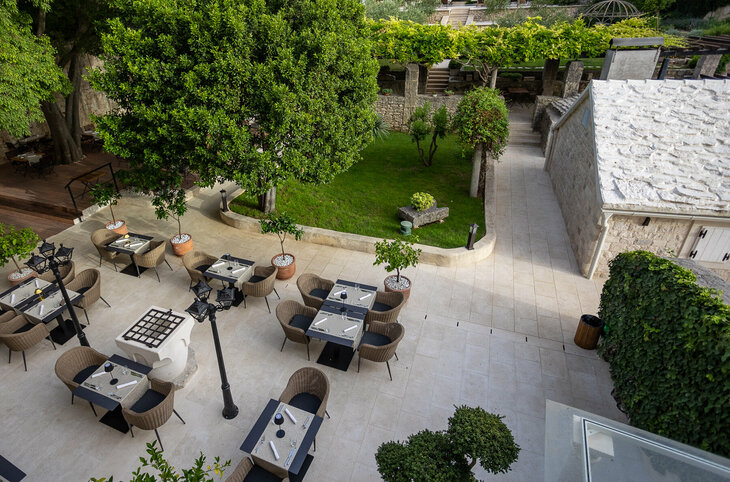 Puteus Palace Heritage Hotel <div class="m-page-header__rating"><span class="m-page-header__rating--star"></span><span class="m-page-header__rating--star"></span><span class="m-page-header__rating--star"></span><span class="m-page-header__rating--star"></span><span class="m-page-header__rating--star"></span></div>