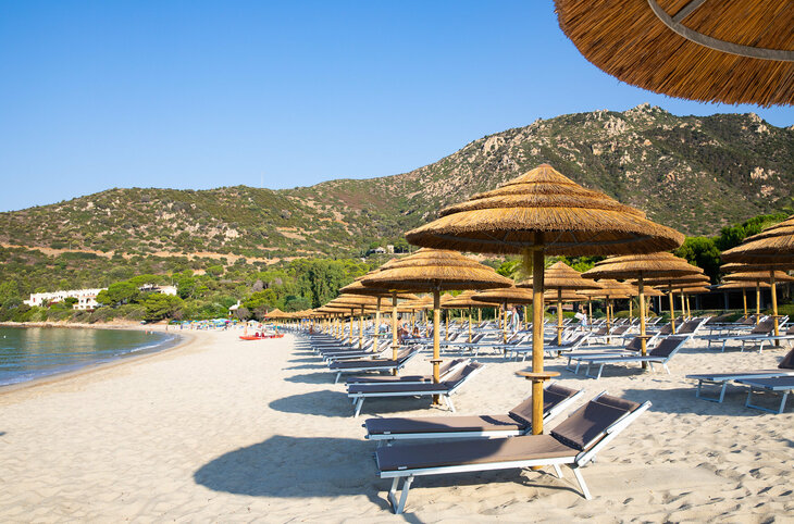 Cormoran <div class="m-page-header__rating"><span class="m-page-header__rating--star"></span><span class="m-page-header__rating--star"></span><span class="m-page-header__rating--star"></span><span class="m-page-header__rating--star"></span></div>