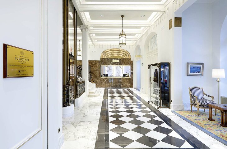 Eurostars Hotel Real (Erlebnisreise Nordspanien) <div class="m-page-header__rating"><span class="m-page-header__rating--star"></span><span class="m-page-header__rating--star"></span><span class="m-page-header__rating--star"></span><span class="m-page-header__rating--star"></span><span class="m-page-header__rating--star"></span></div>