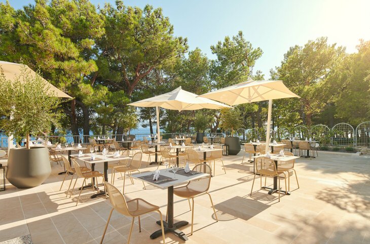 Bluesun Hotel Borak <div class="m-page-header__rating"><span class="m-page-header__rating--star"></span><span class="m-page-header__rating--star"></span><span class="m-page-header__rating--star"></span><span class="m-page-header__rating--star"></span></div>