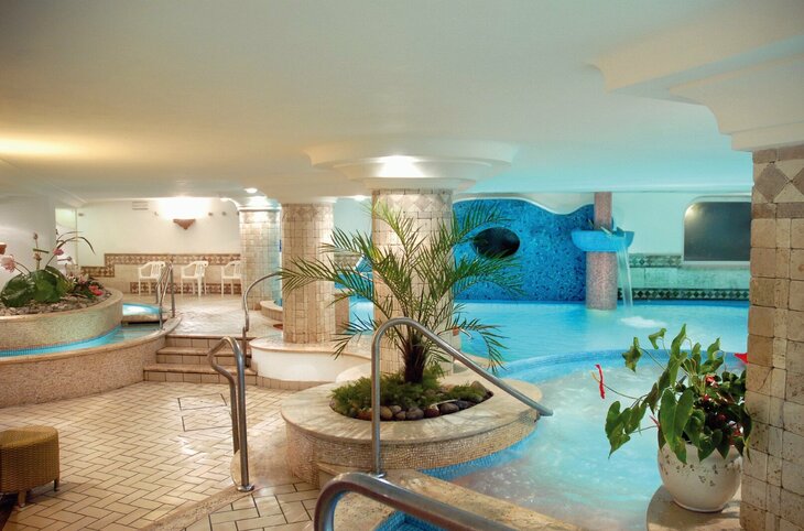 Wanderreise Ischia - Hotel Tritone Terme <div class="m-page-header__rating"><span class="m-page-header__rating--star"></span><span class="m-page-header__rating--star"></span><span class="m-page-header__rating--star"></span><span class="m-page-header__rating--star"></span></div>