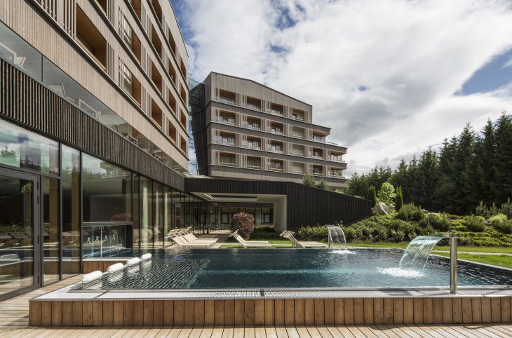 Falkensteiner Hotel Schladming <div class="m-page-header__rating"><span class="m-page-header__rating--star"></span><span class="m-page-header__rating--star"></span><span class="m-page-header__rating--star"></span><span class="m-page-header__rating--star"></span><span class="m-page-header__rating--s ">s</span></div>