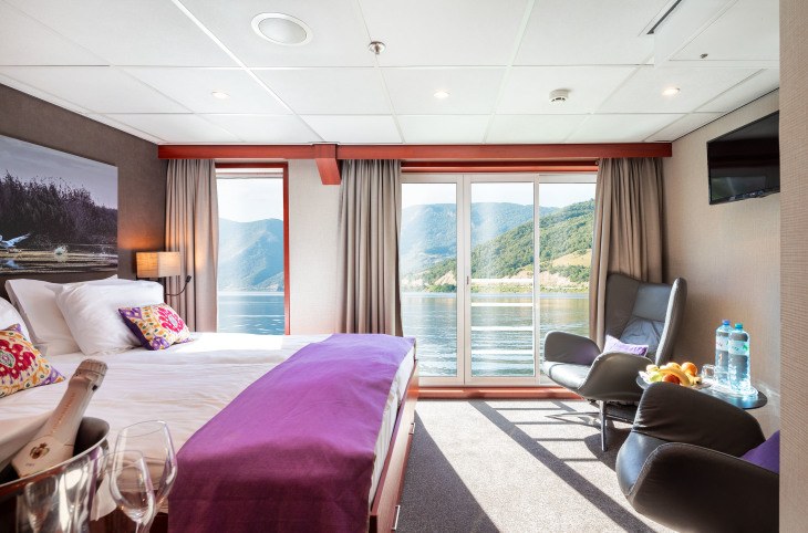 Flusskreuzfahrt MS Nestroy <div class="m-page-header__rating"><span class="m-page-header__rating--star"></span><span class="m-page-header__rating--star"></span><span class="m-page-header__rating--star"></span><span class="m-page-header__rating--star"></span></div>