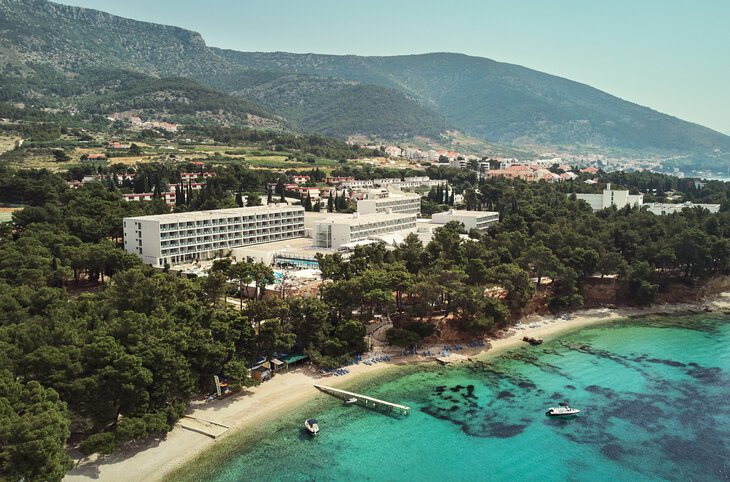 Bluesun Hotel Elaphusa <div class="m-page-header__rating"><span class="m-page-header__rating--star"></span><span class="m-page-header__rating--star"></span><span class="m-page-header__rating--star"></span><span class="m-page-header__rating--star"></span></div>