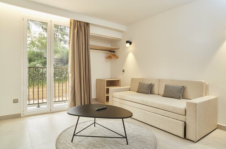 Invisa Figueral Resort Cala Blanca <div class="m-page-header__rating"><span class="m-page-header__rating--star"></span><span class="m-page-header__rating--star"></span><span class="m-page-header__rating--star"></span></div>