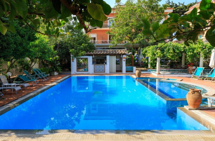 Villa Fernanda <div class="m-page-header__rating"><span class="m-page-header__rating--star"></span><span class="m-page-header__rating--star"></span><span class="m-page-header__rating--star"></span></div>
