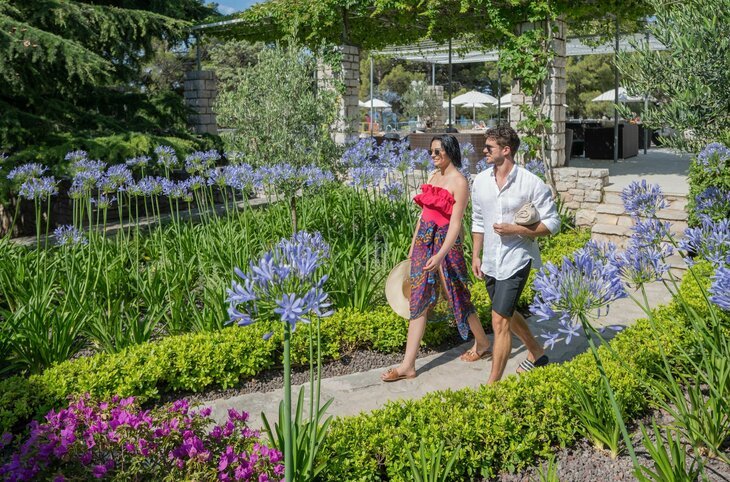 Bluesun Hotel Borak <div class="m-page-header__rating"><span class="m-page-header__rating--star"></span><span class="m-page-header__rating--star"></span><span class="m-page-header__rating--star"></span><span class="m-page-header__rating--star"></span></div>