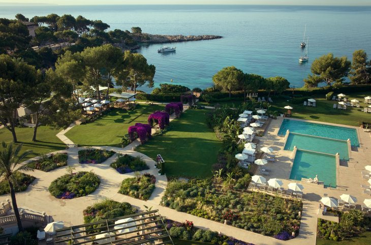 St. Regis Mardavall <div class="m-page-header__rating"><span class="m-page-header__rating--star"></span><span class="m-page-header__rating--star"></span><span class="m-page-header__rating--star"></span><span class="m-page-header__rating--star"></span><span class="m-page-header__rating--star"></span></div>