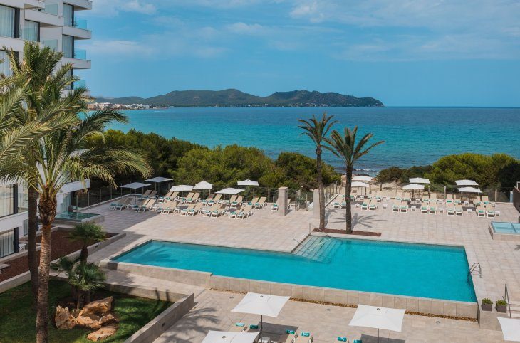 Iberostar Waves Cala Millor (adults only) <div class="m-page-header__rating"><span class="m-page-header__rating--star"></span><span class="m-page-header__rating--star"></span><span class="m-page-header__rating--star"></span><span class="m-page-header__rating--star"></span></div>