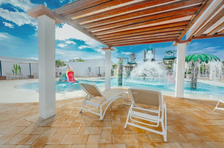 Grand Palladium Select Palace Ibiza <div class="m-page-header__rating"><span class="m-page-header__rating--star"></span><span class="m-page-header__rating--star"></span><span class="m-page-header__rating--star"></span><span class="m-page-header__rating--star"></span><span class="m-page-header__rating--star"></span></div>